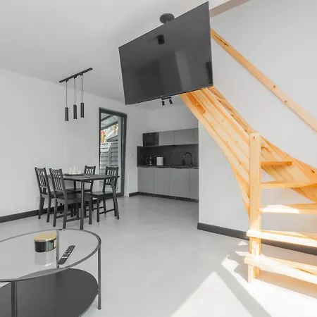 Homestay I Krotka 4 *